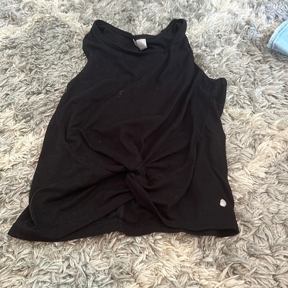 black crop